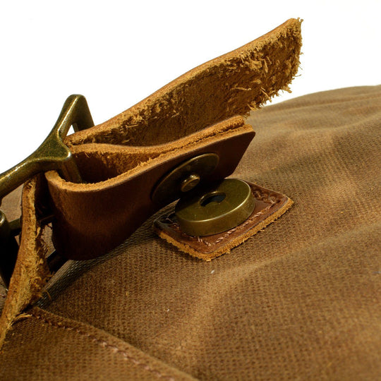 Eryndor | Two-tone Backpack in Waxed Canvas and Leather